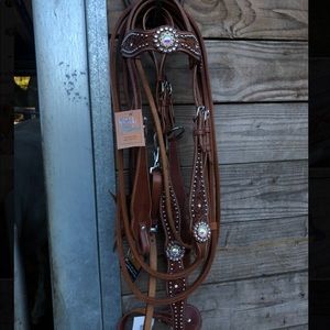 Whole tack set